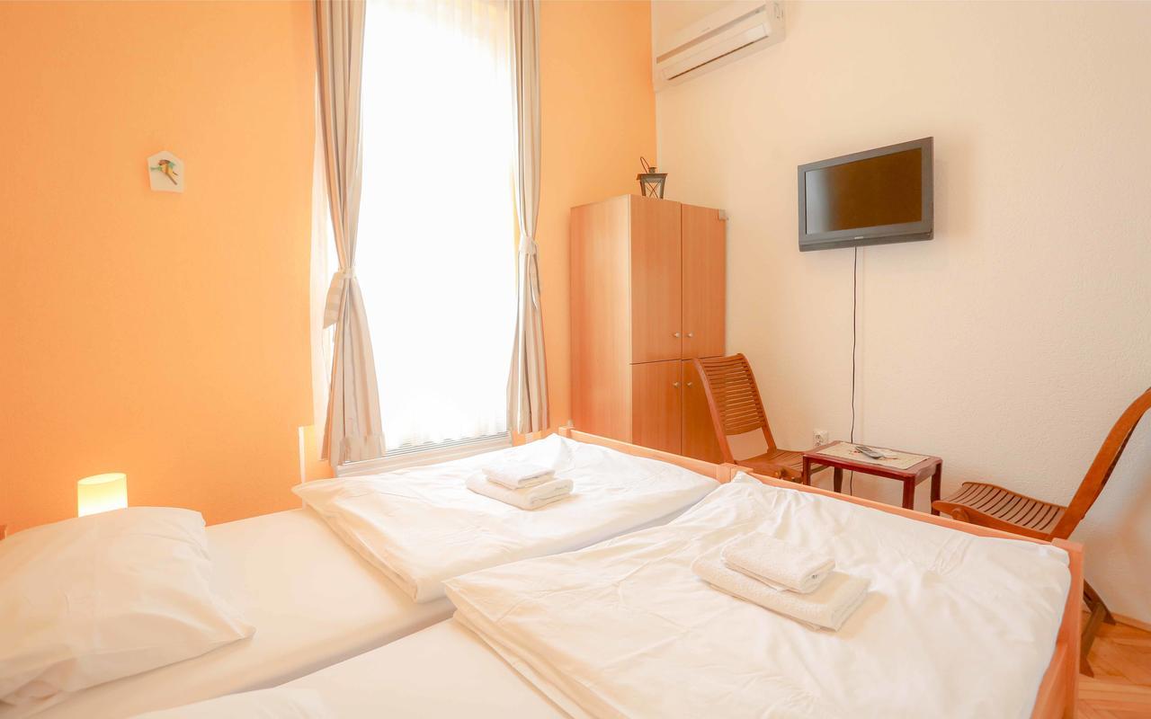 Pigeon Square Rooms Сараево Екстериор снимка