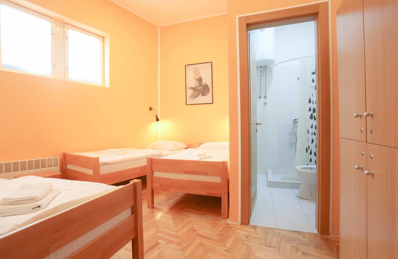 Pigeon Square Rooms Сараево Екстериор снимка